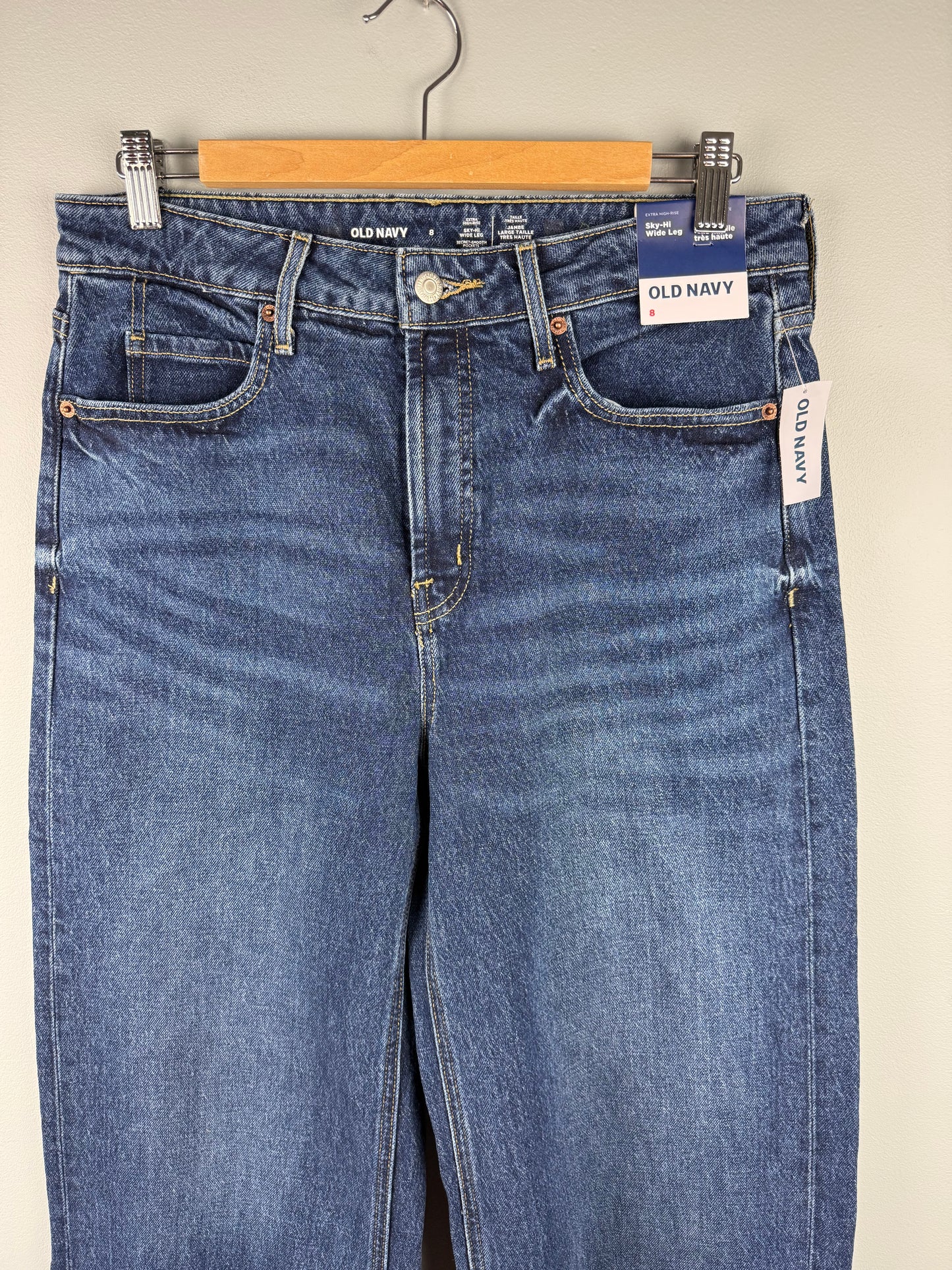 Old Navy Women’s 8 High Waisted Wide Leg Jean