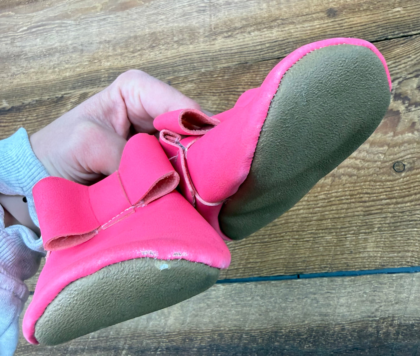 6C Bow Mocs
