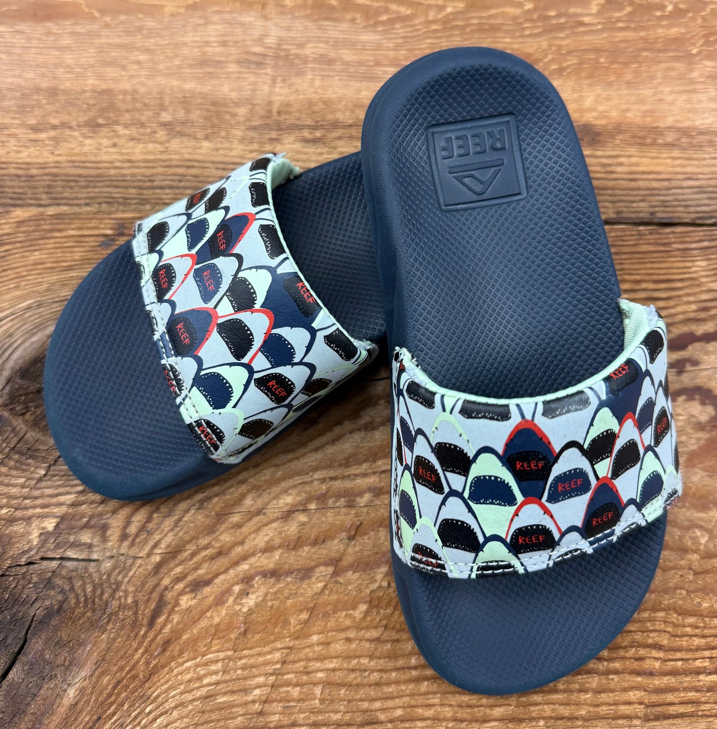 Reef 10C Shark Slide Sandal