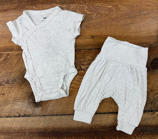 H&M Preemie Outfit