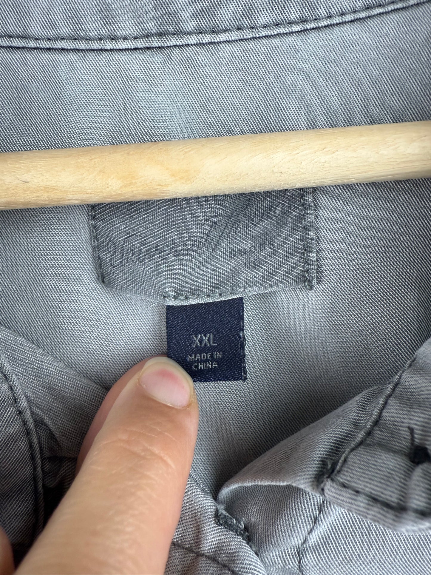 Universal Thread Women’s XXL Shirt