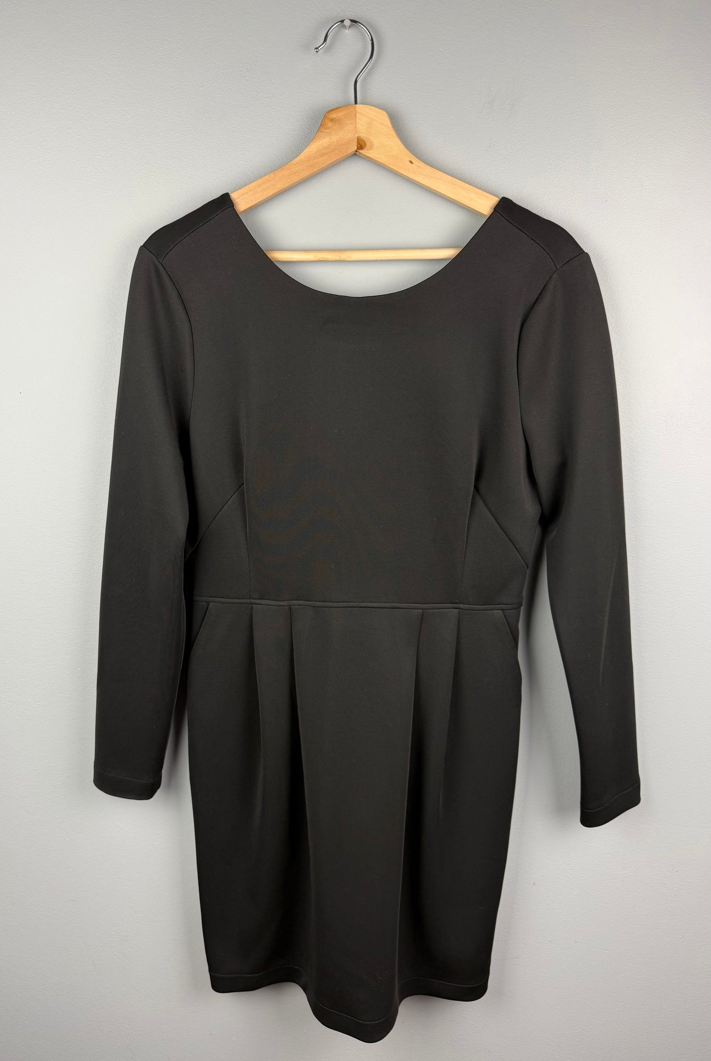 Dynamite Women’s Large Pocket Dress