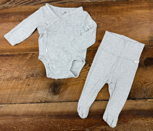 H&M NB Striped Outfit
