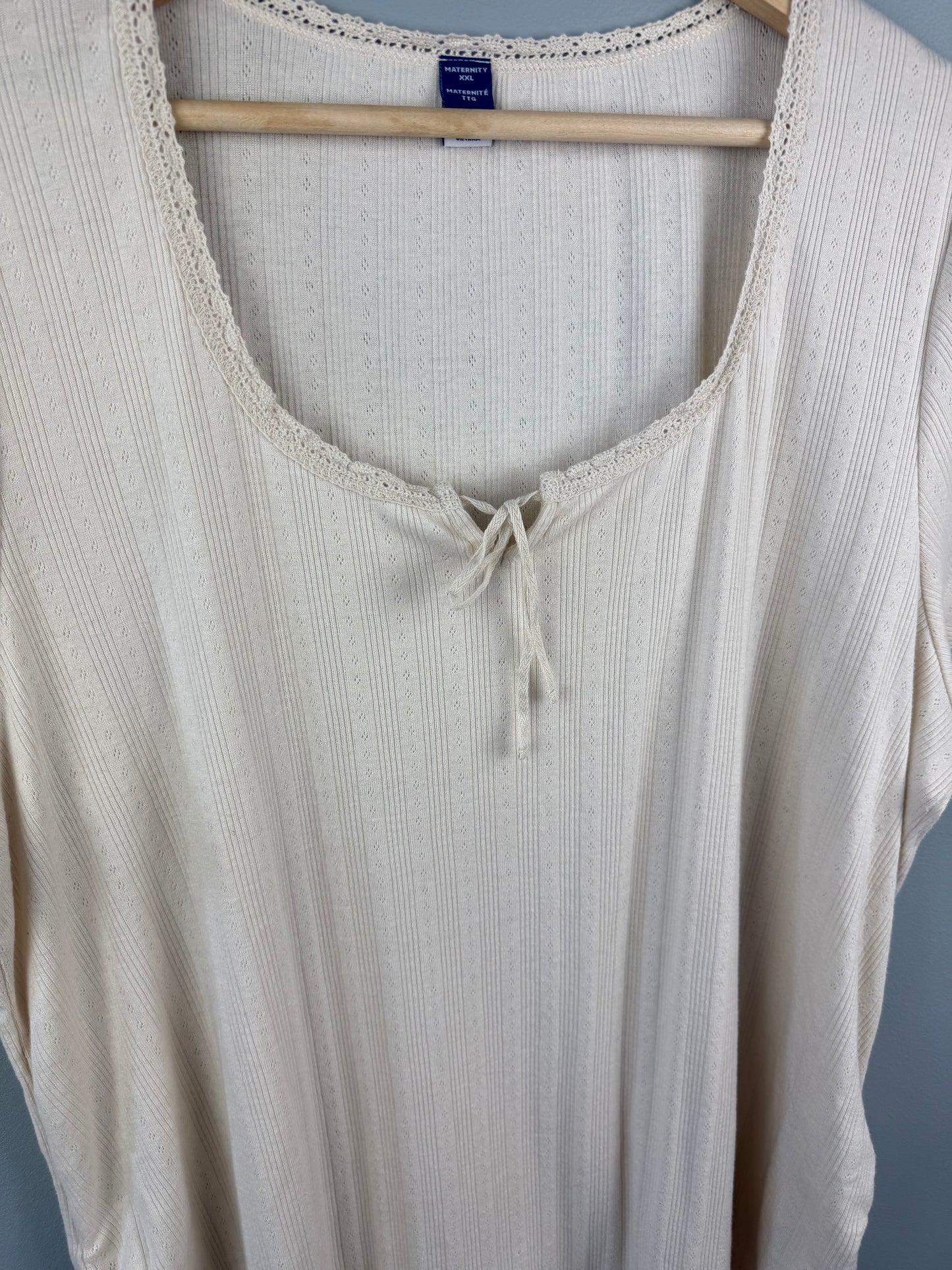 Old Navy Maternity XXL Lace Tee