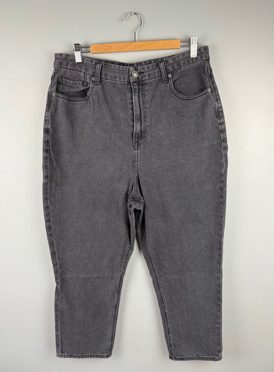 American Eagle Women’s 16 Short Jean