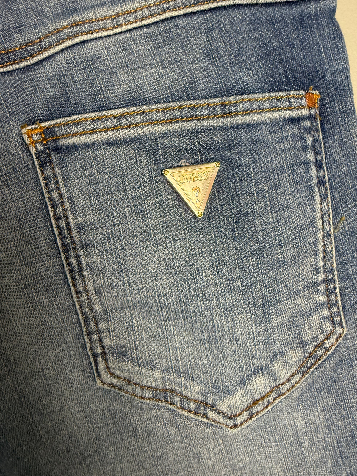 Guess Women's 27 1981 Skinny High Jean