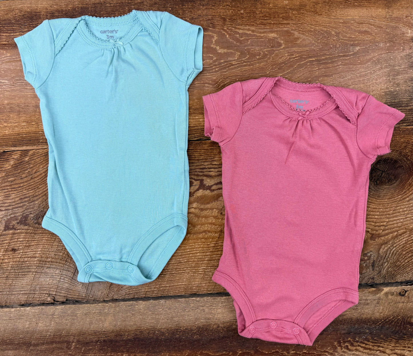 Carter’s 3M Onesie Set
