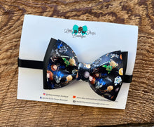 Load image into Gallery viewer, Star Wars Cartoon Bow Tie
