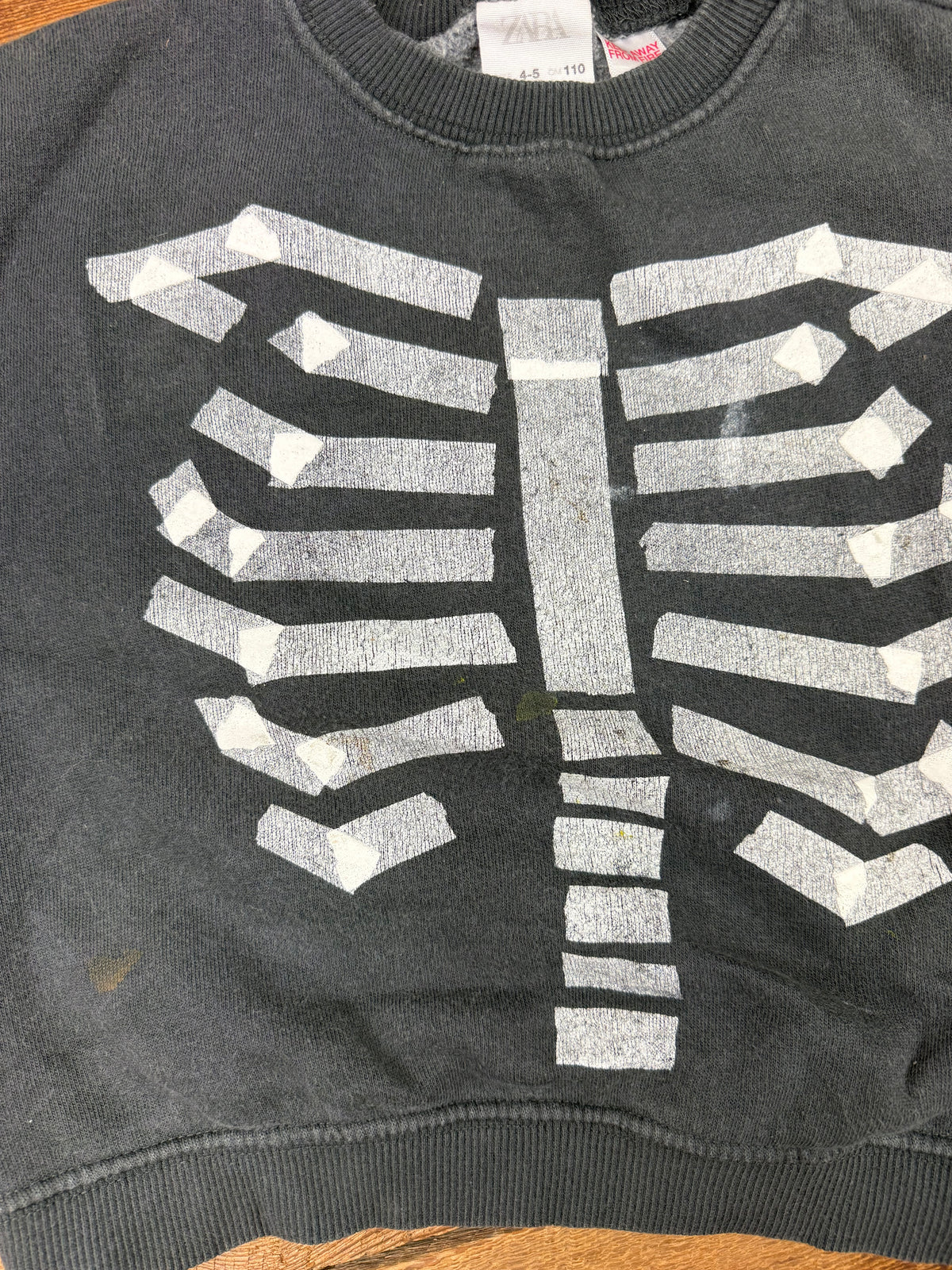 Zara 4-5T Skeleton Crewneck