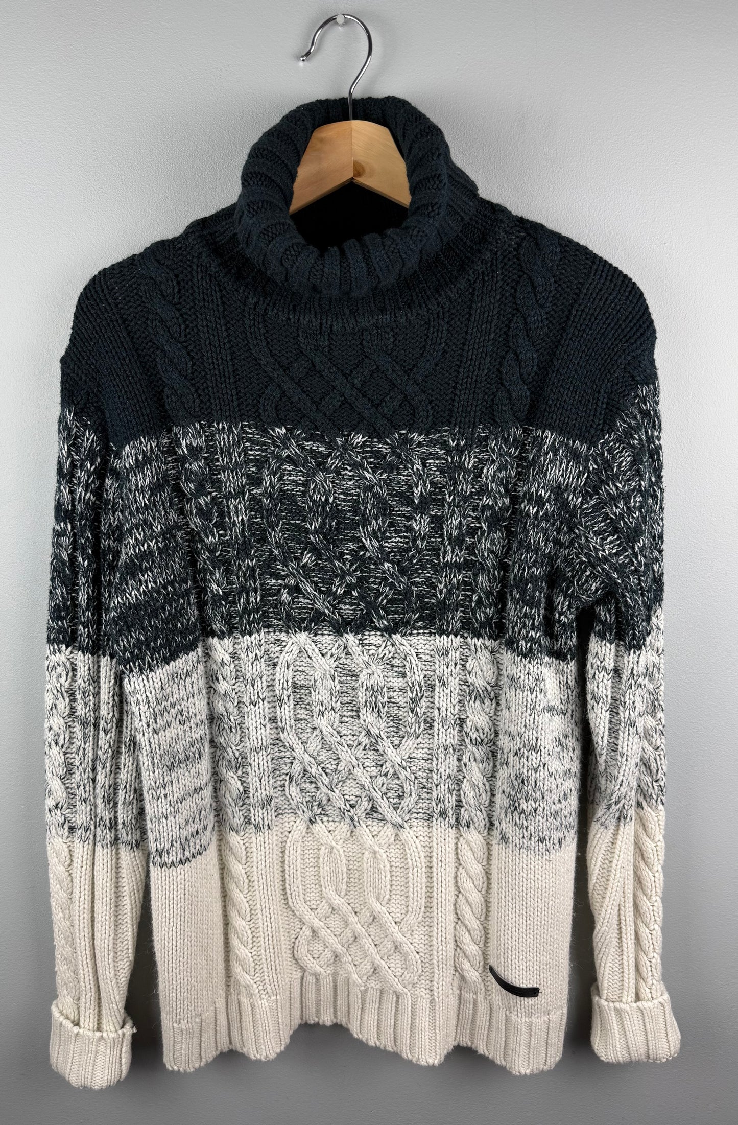 Projek Women’s Medium Knit Turtleneck