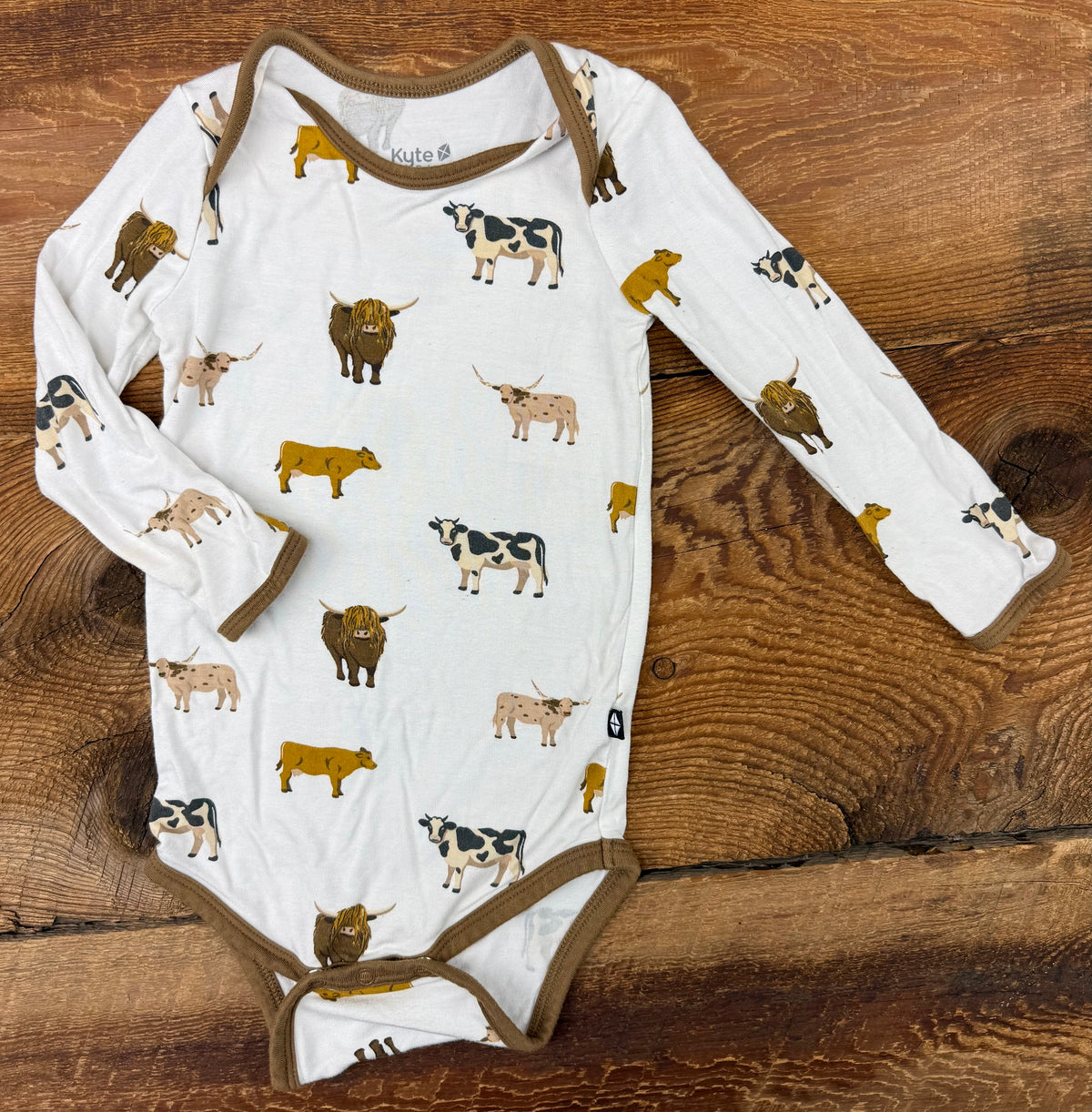 Kyte 12-18M Cow Onesie