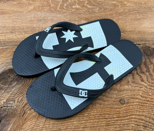 DC Shoes 4Y Flip-flops