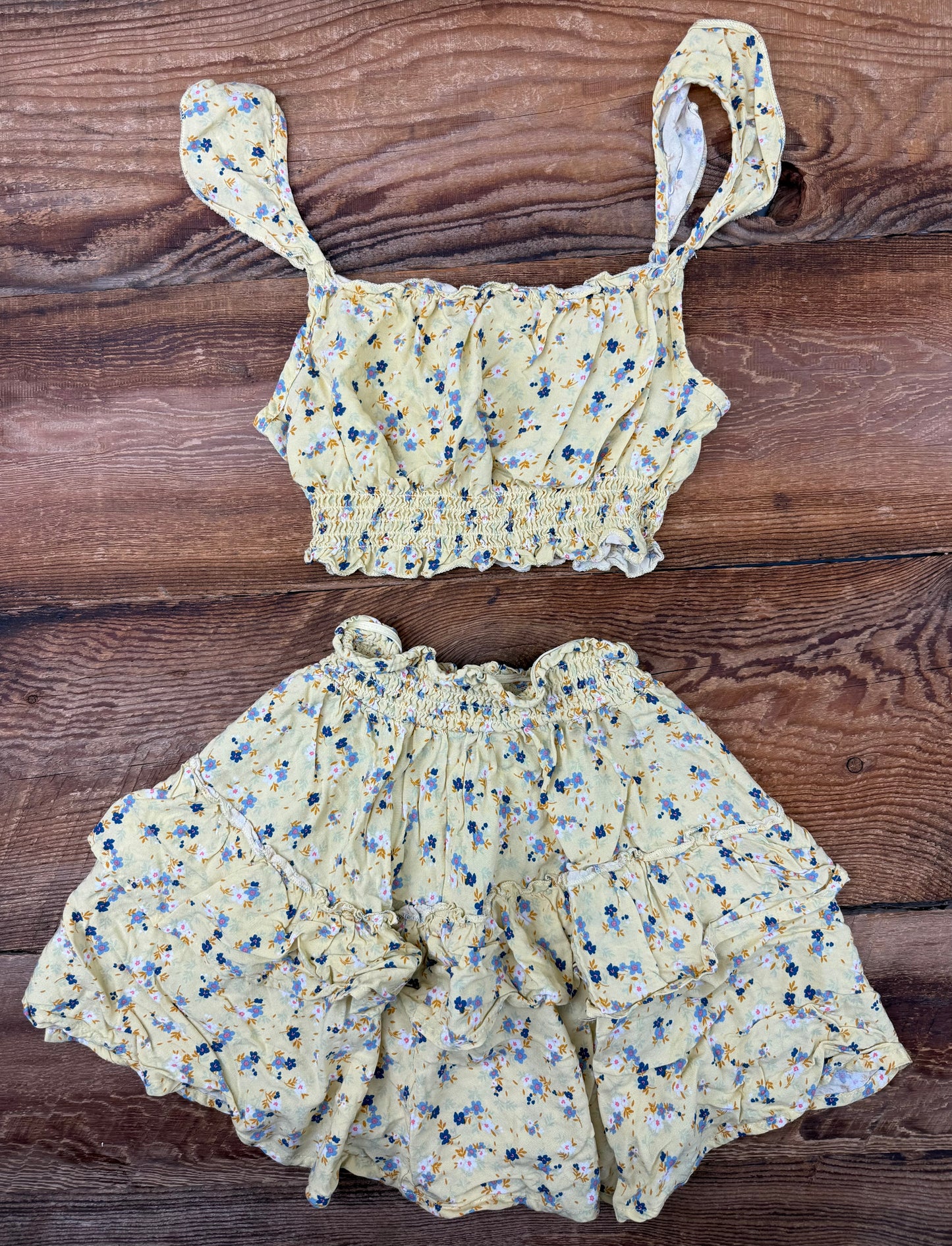Btween Medium (7/8) Floral Outfit