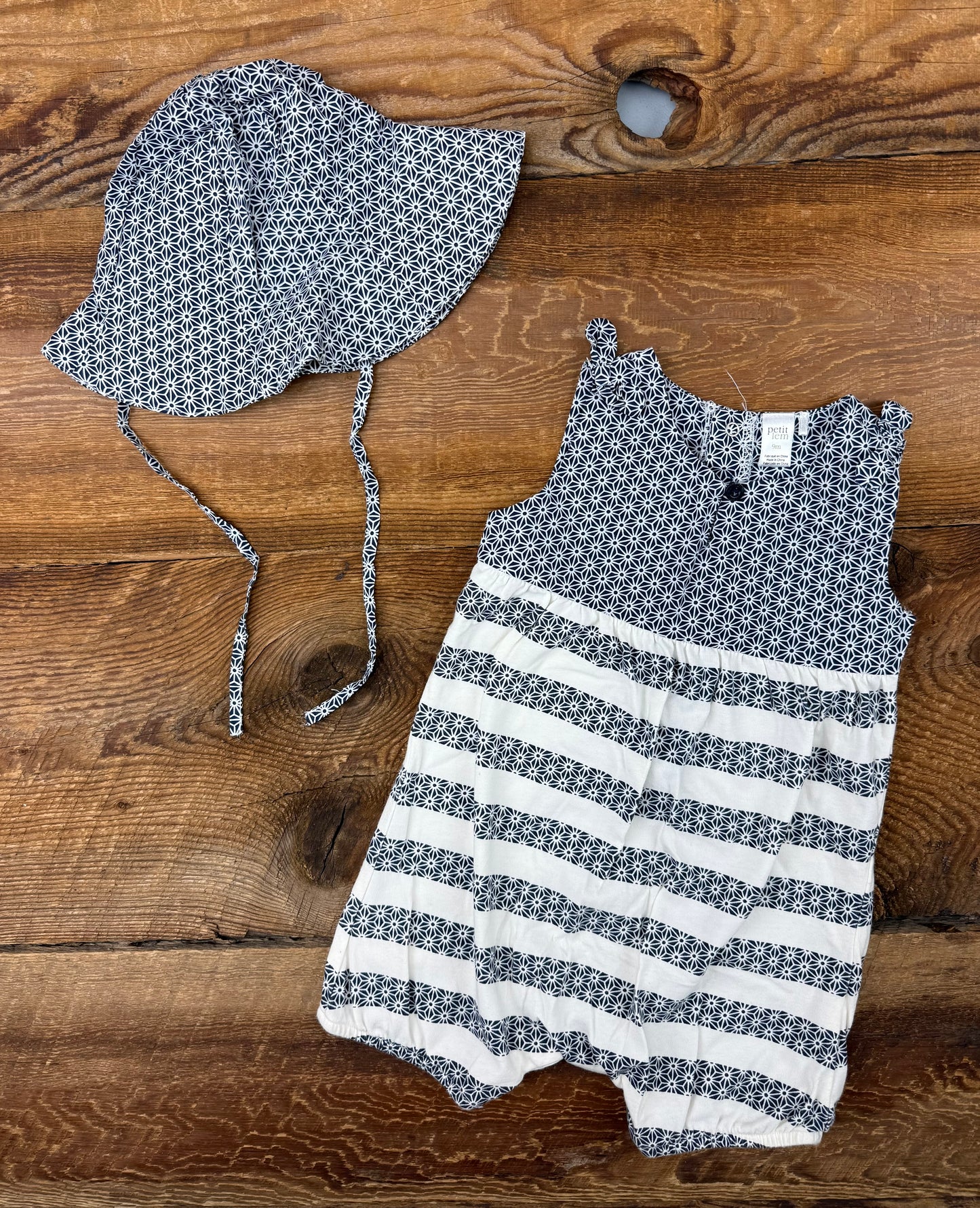Petit Lem 9M Romper & Hat