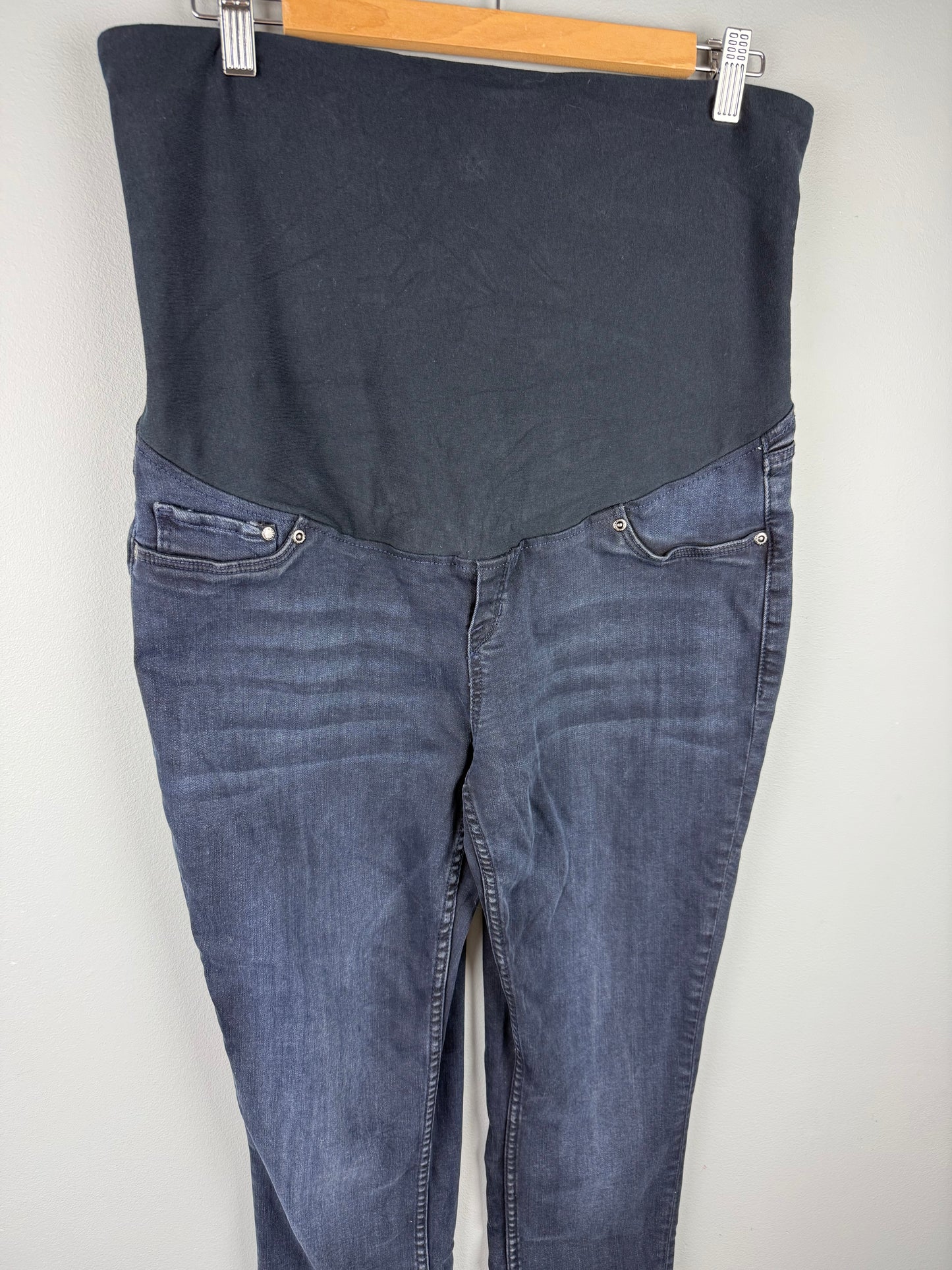 H&M Maternity XL Super Skinny Jean