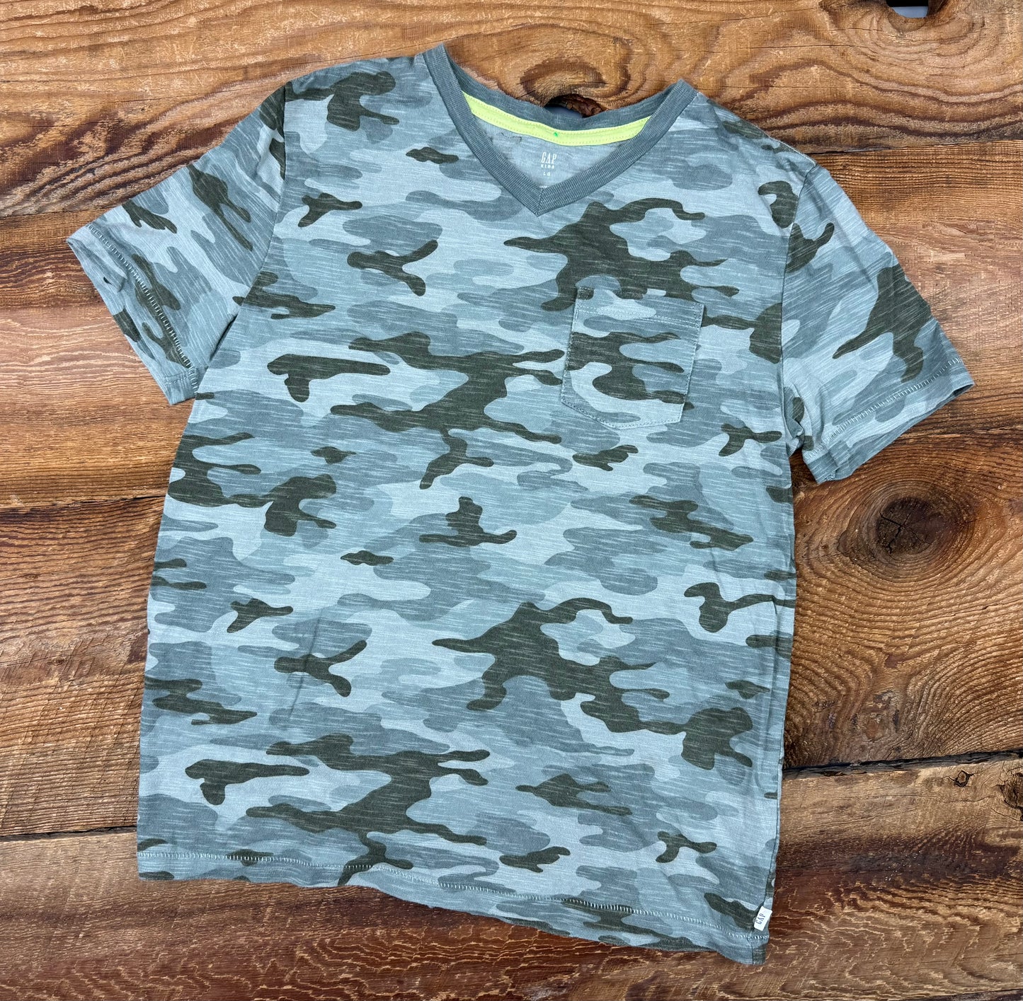 Gap Large Camo Pocket Tee