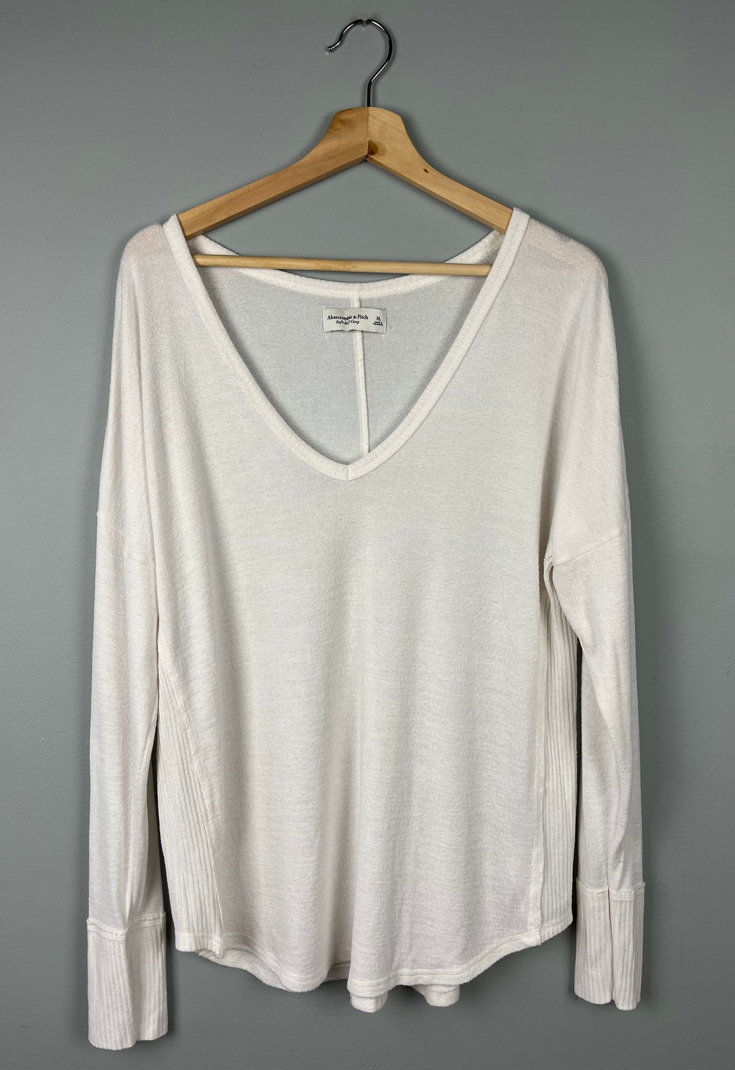 Abercrombie & Fitch Women’s XL Shirt