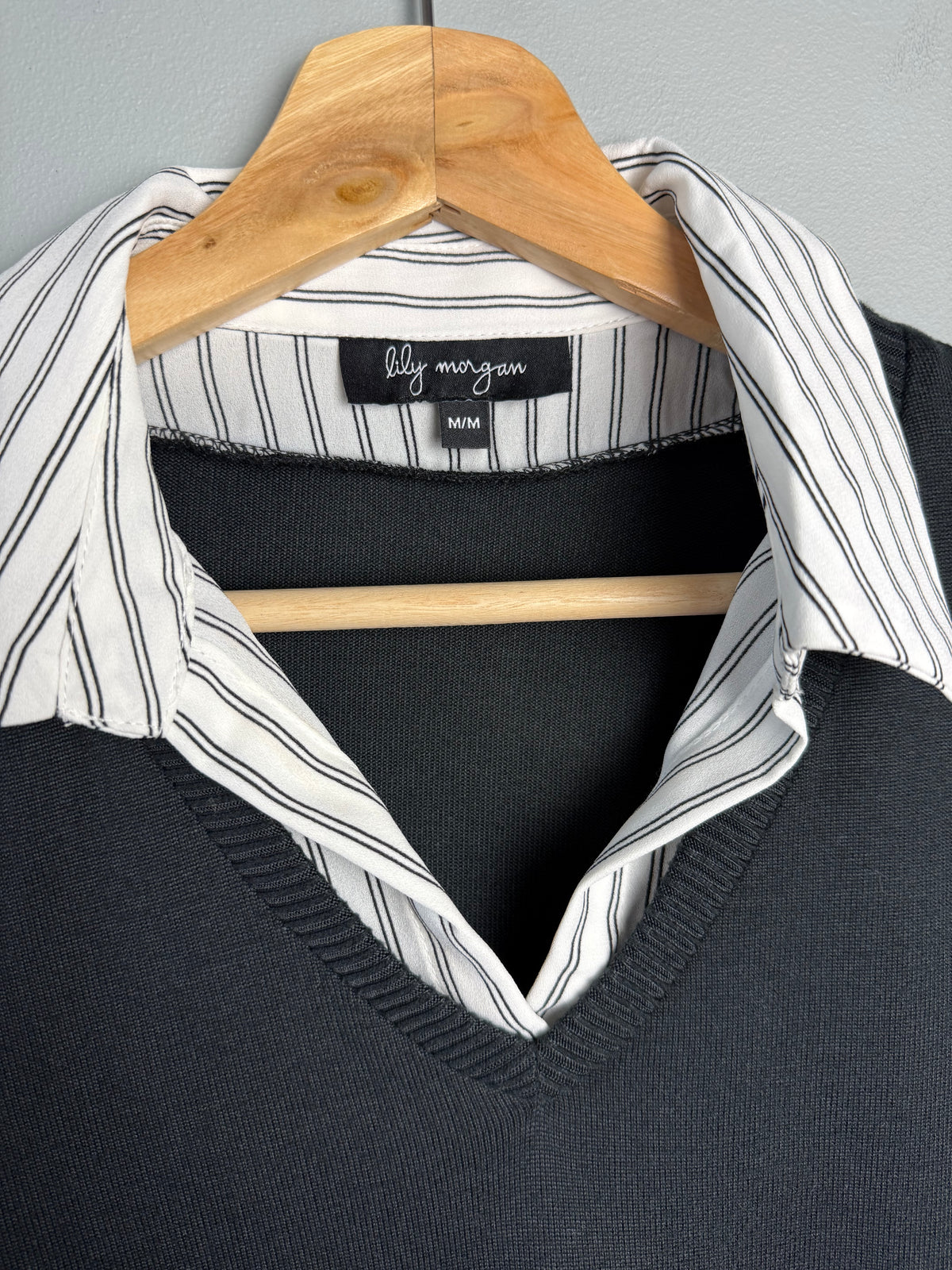 Lily Morgan Women's Medium Collared Shirt