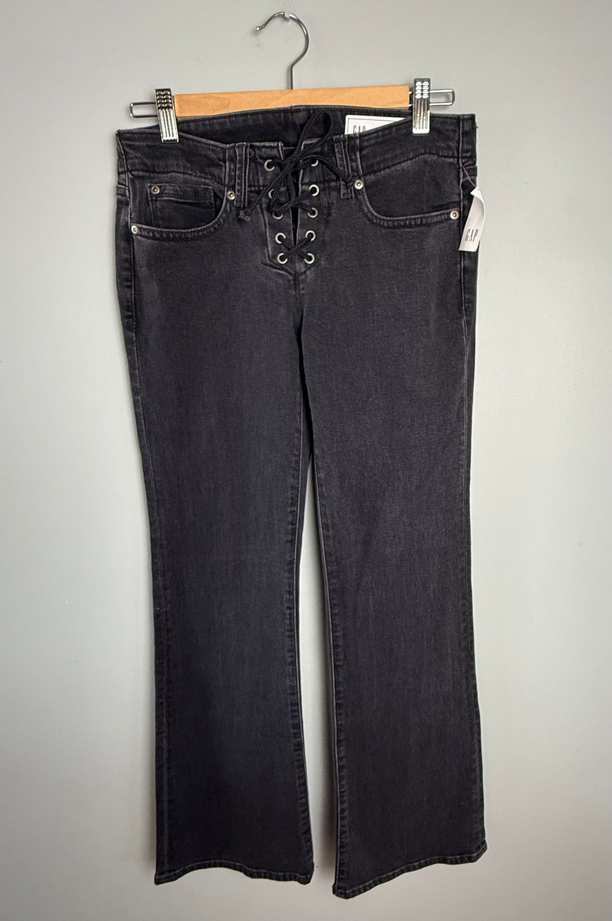 Gap Women’s 26/2 Petite Long & Low Rise Jean