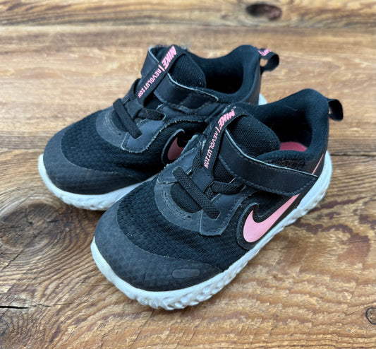 Nike 8C Running Shoe