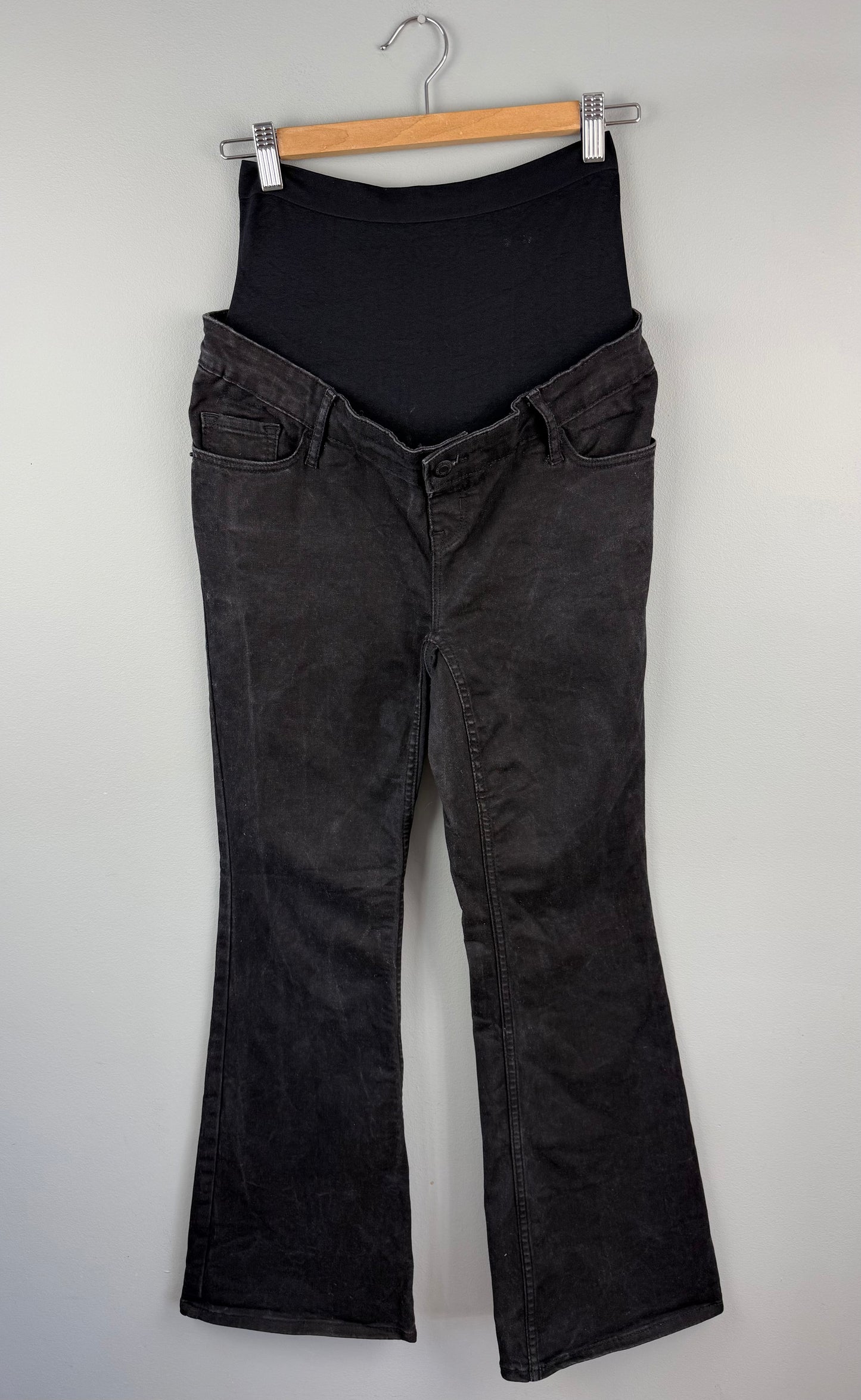 Old Navy Maternity 8-12 Flared Jean
