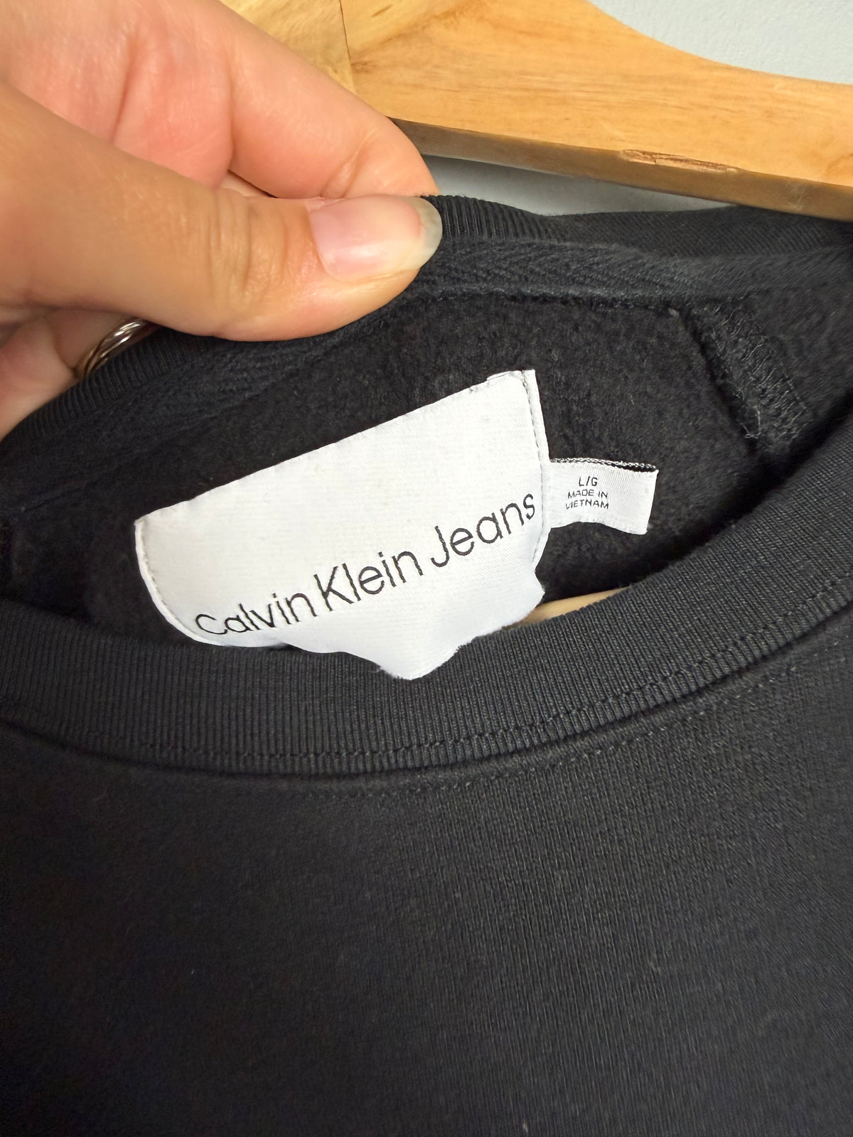 Calvin Klein Women's Large Crewneck