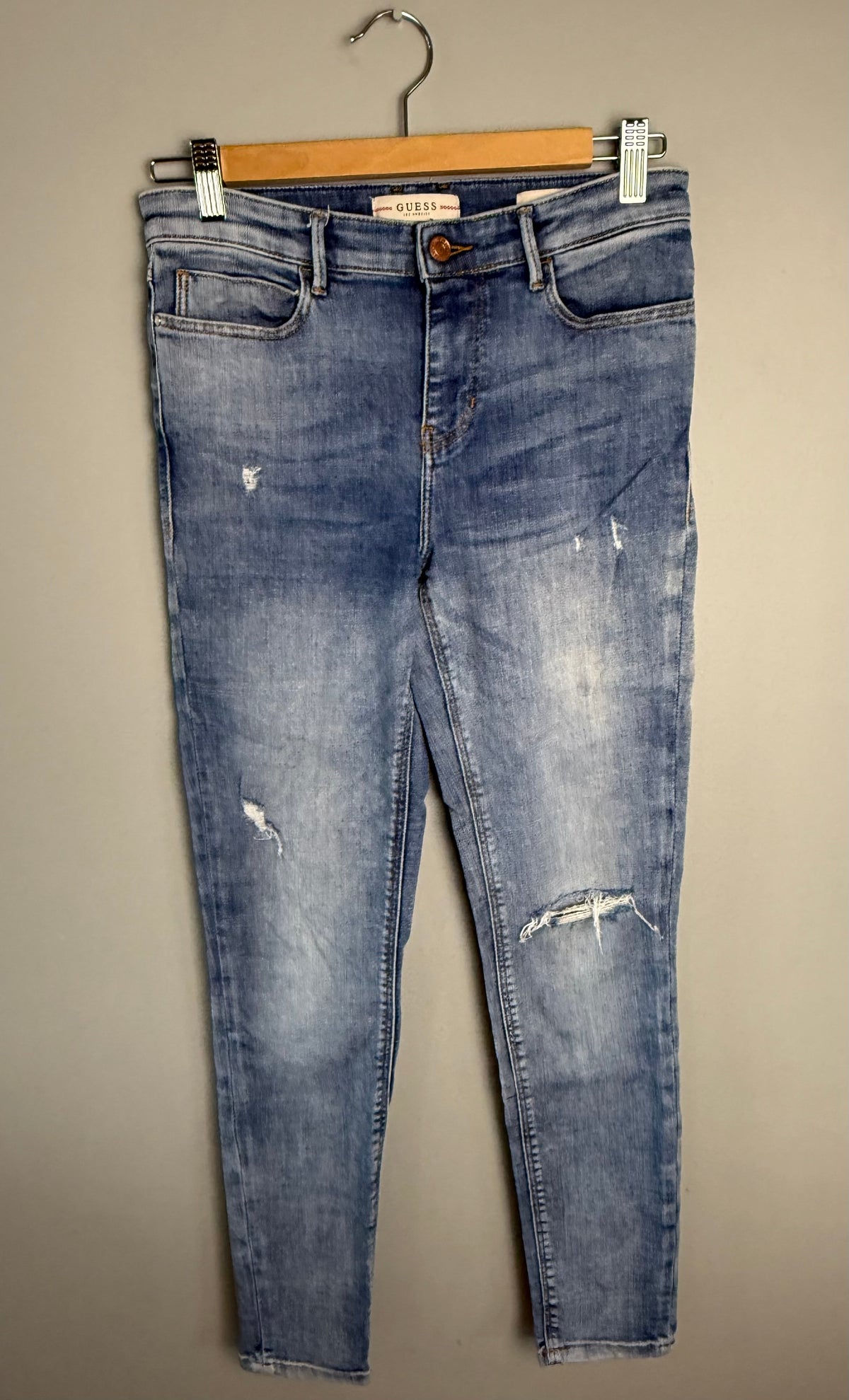 Guess Women's 27 1981 Skinny High Jean