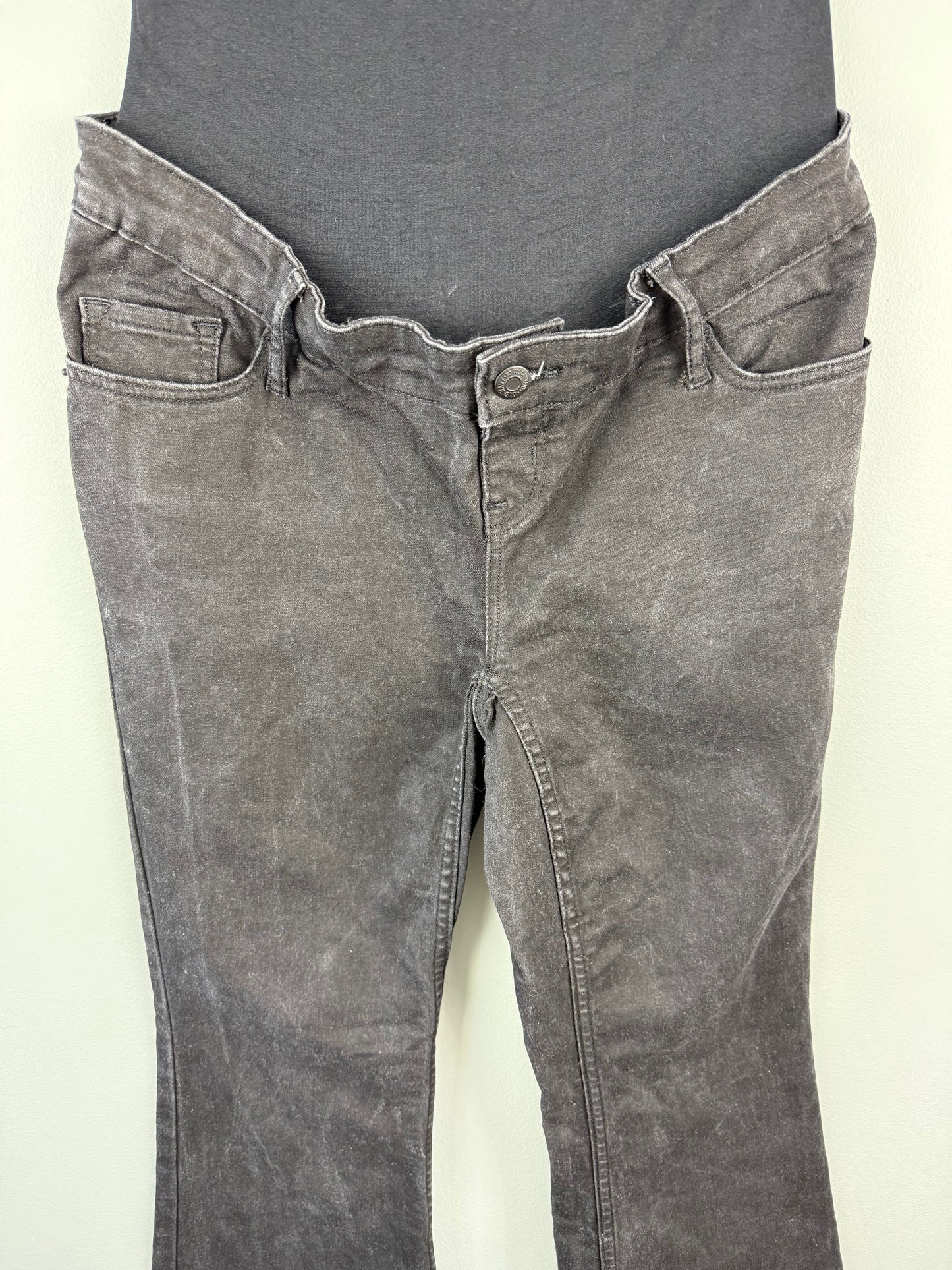 Old Navy Maternity 8-12 Flared Jean