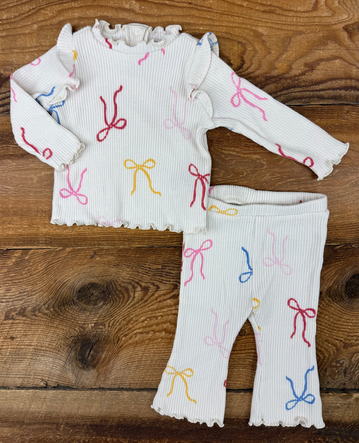 Old Navy 3-6M Ribbed Bow Outfit