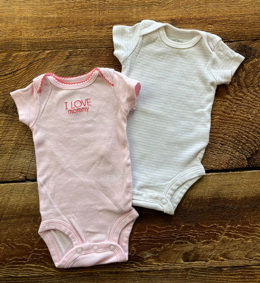 Carter’s NB Onesie Set