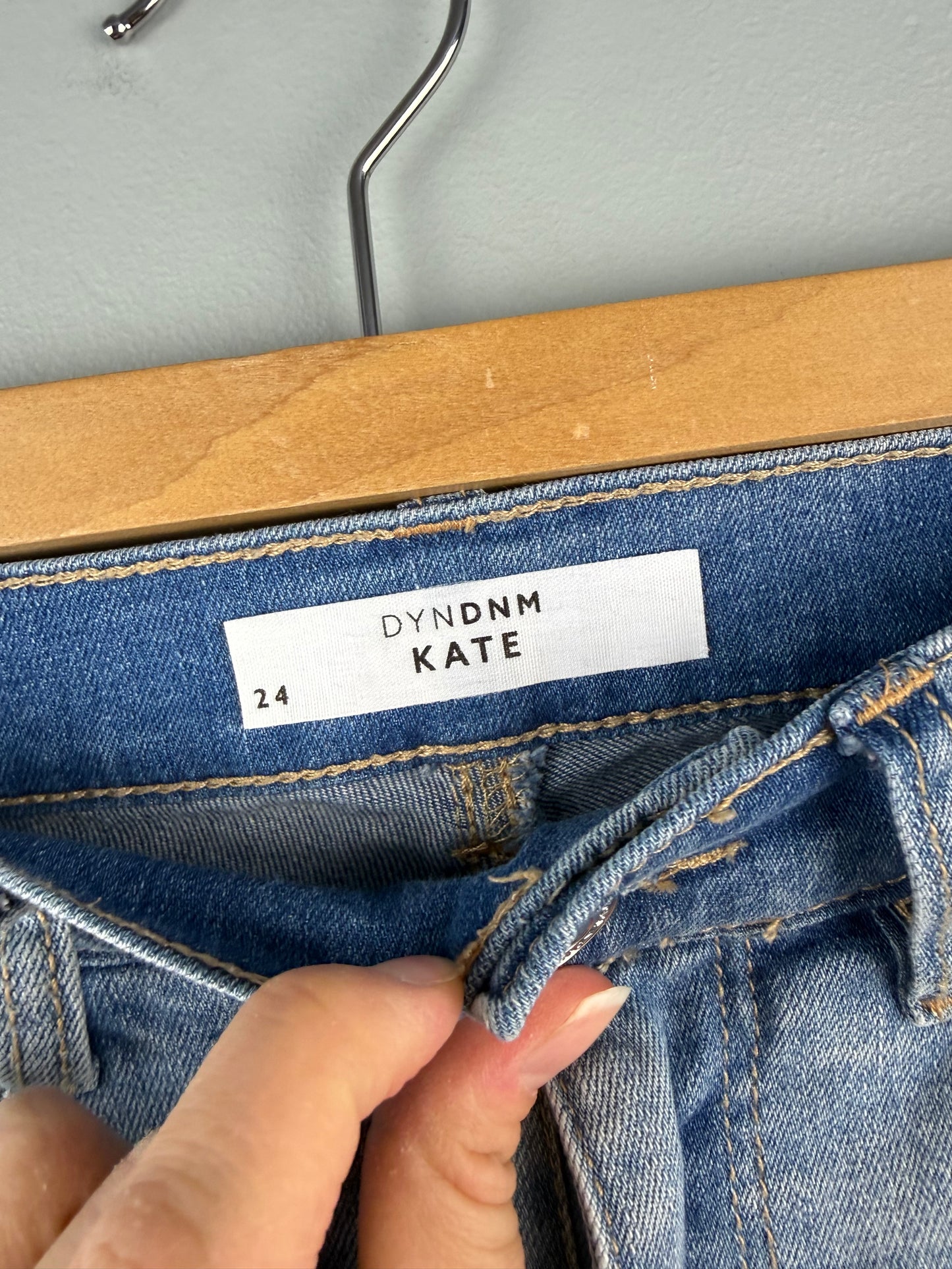 Dynamite 24 Kate Jean