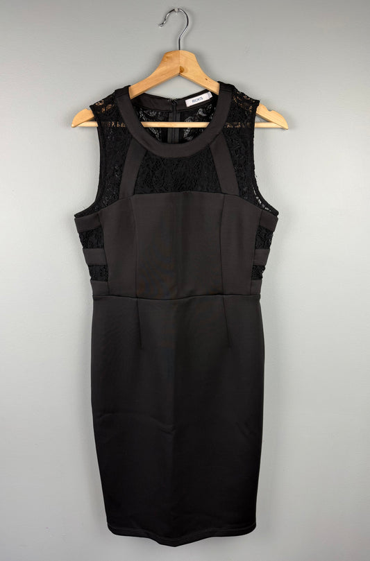 Ricki’s Women’s 6 Lace Formal Dress