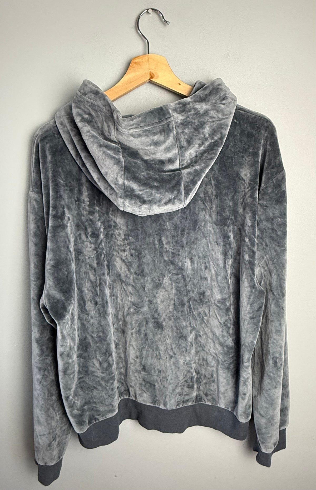 TNA Women's XL Velour Hoodie