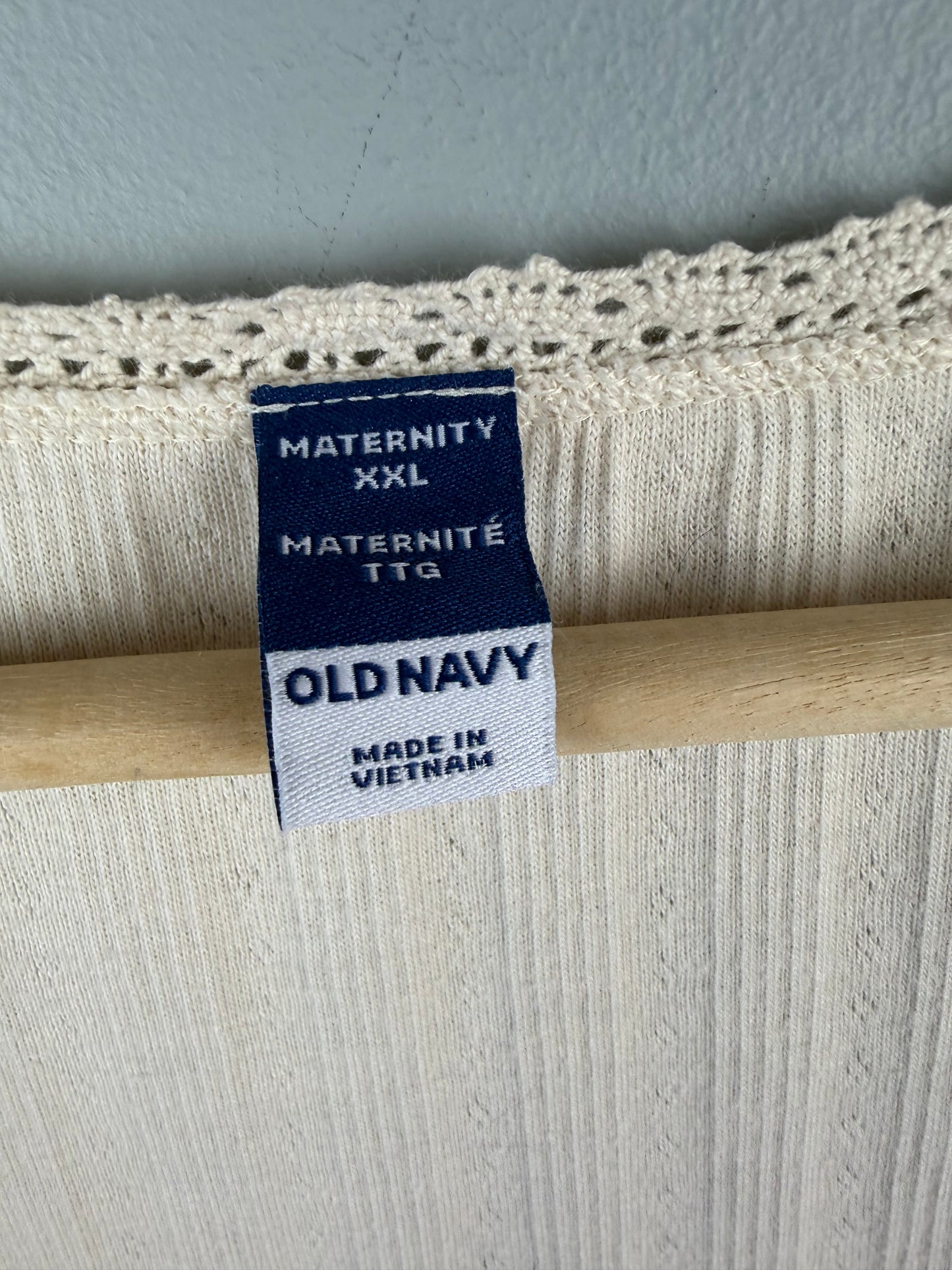 Old Navy Maternity XXL Lace Tee