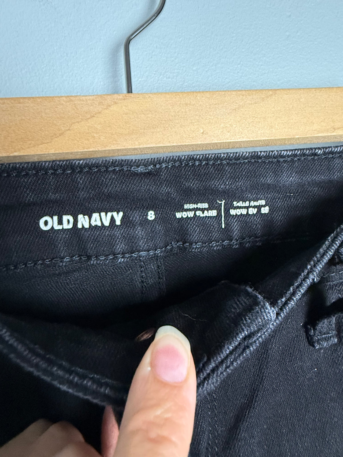 Old Navy Women's 8 High-Rise Wow Flare Jean
