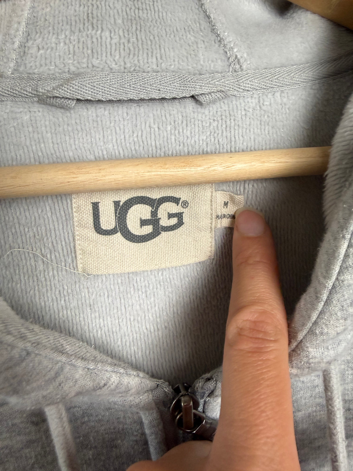 UGG Women’s Medium Zip up Hoodie