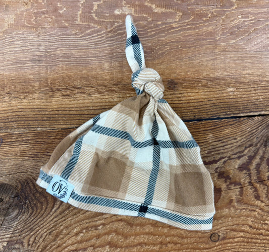 The OVer Company 0-3M Plaid Knotted Hat