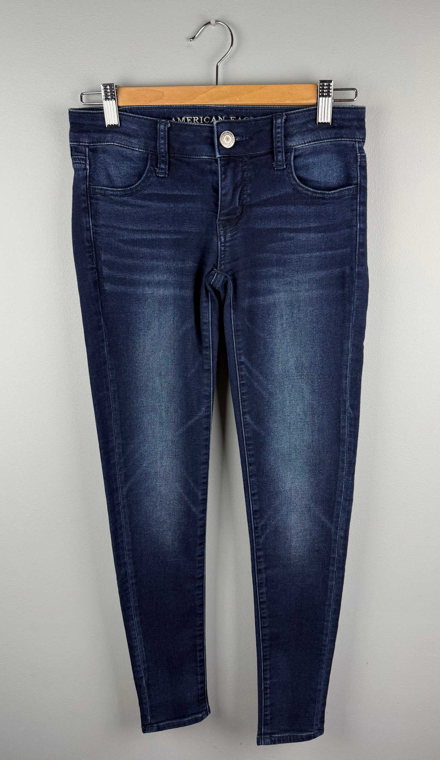 American Eagle Women’s 0 Super Stretch Skinny Jean