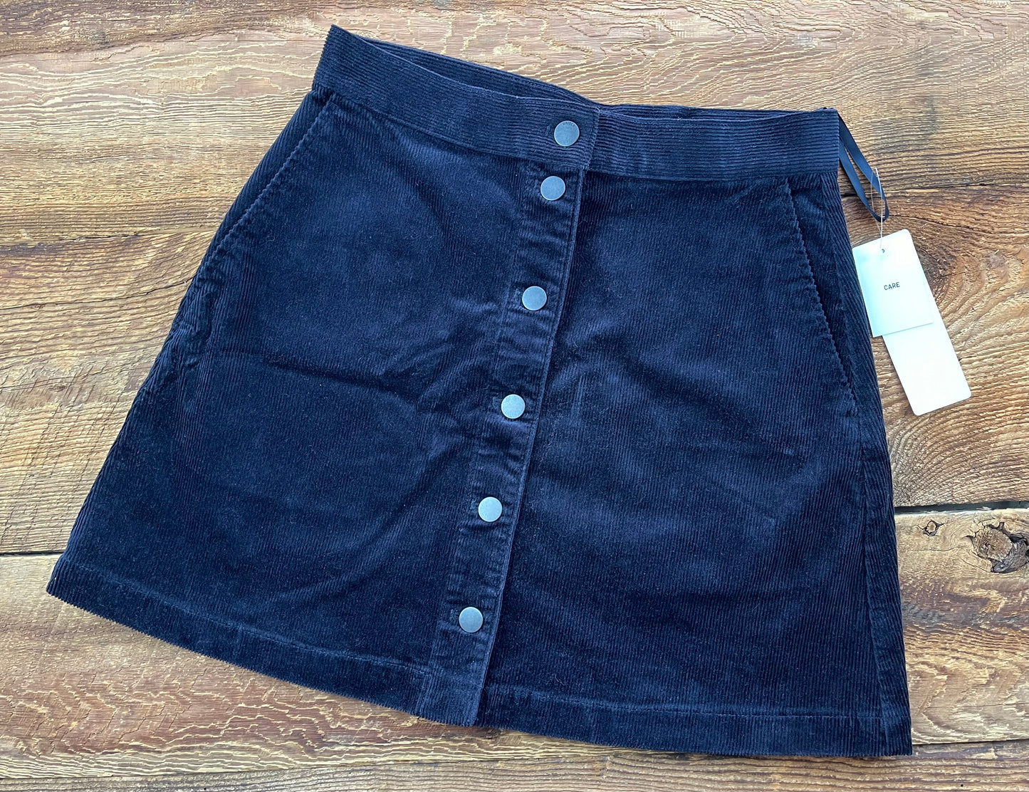 Uniqlo Women’s size 4 Corduroy Mini Skirt