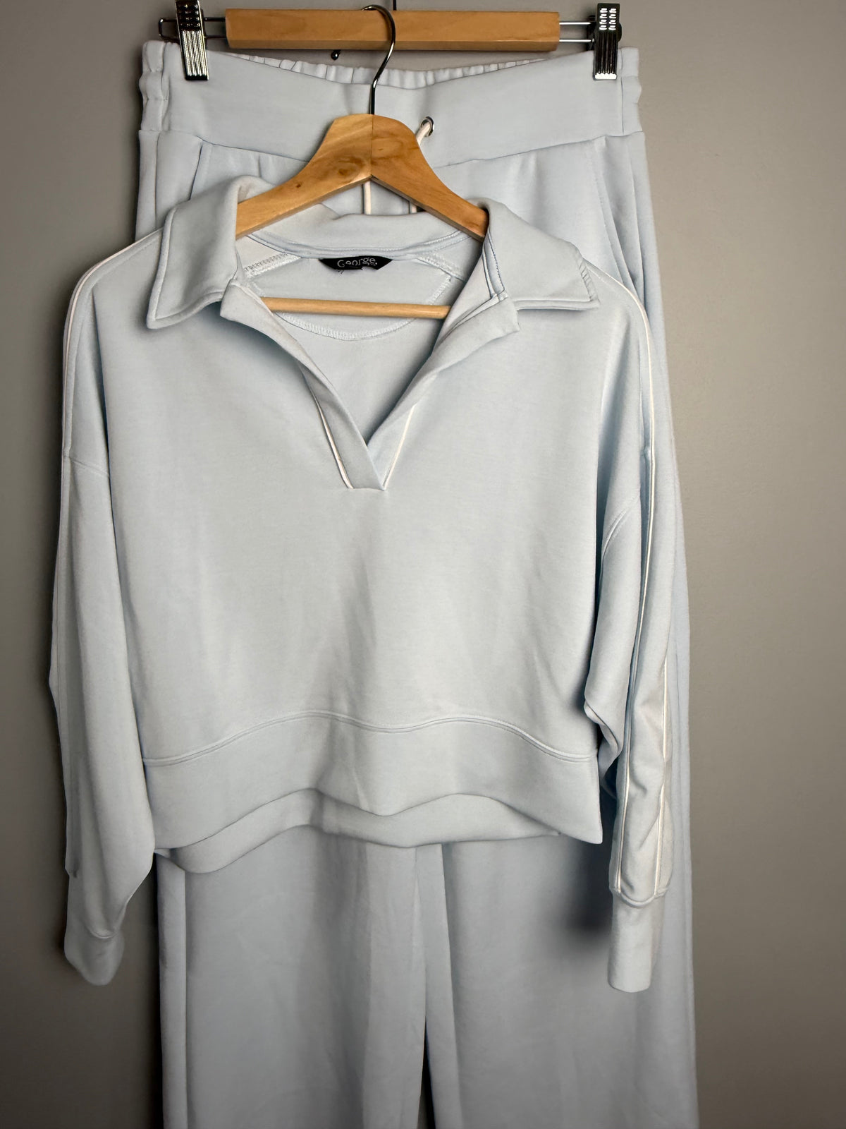 George Women’s Small/Medium Lounge Set