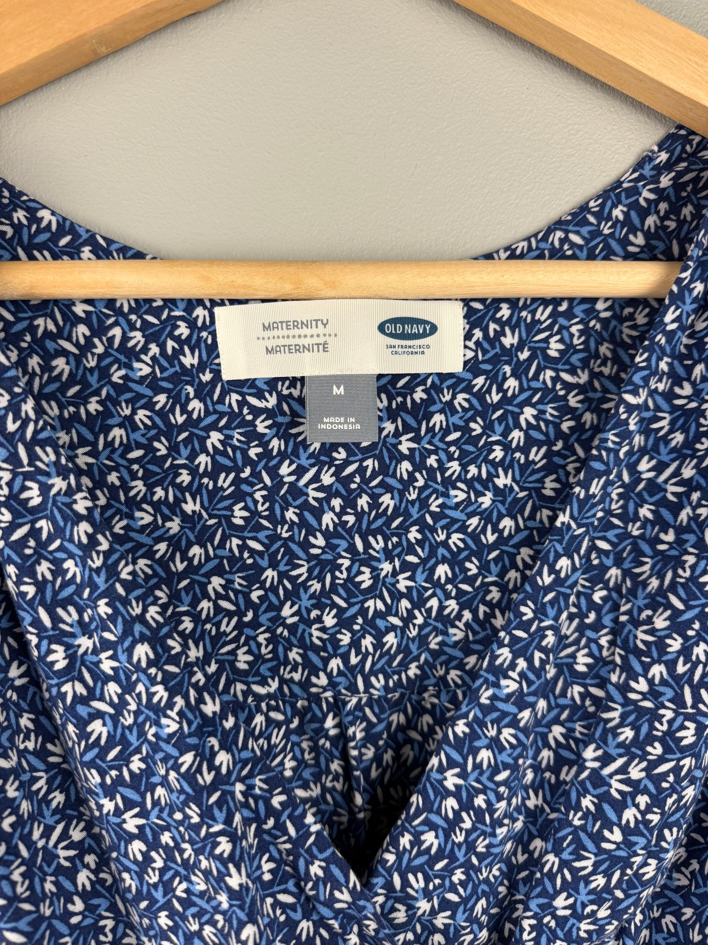 Old Navy Maternity Medium Maxi Dress