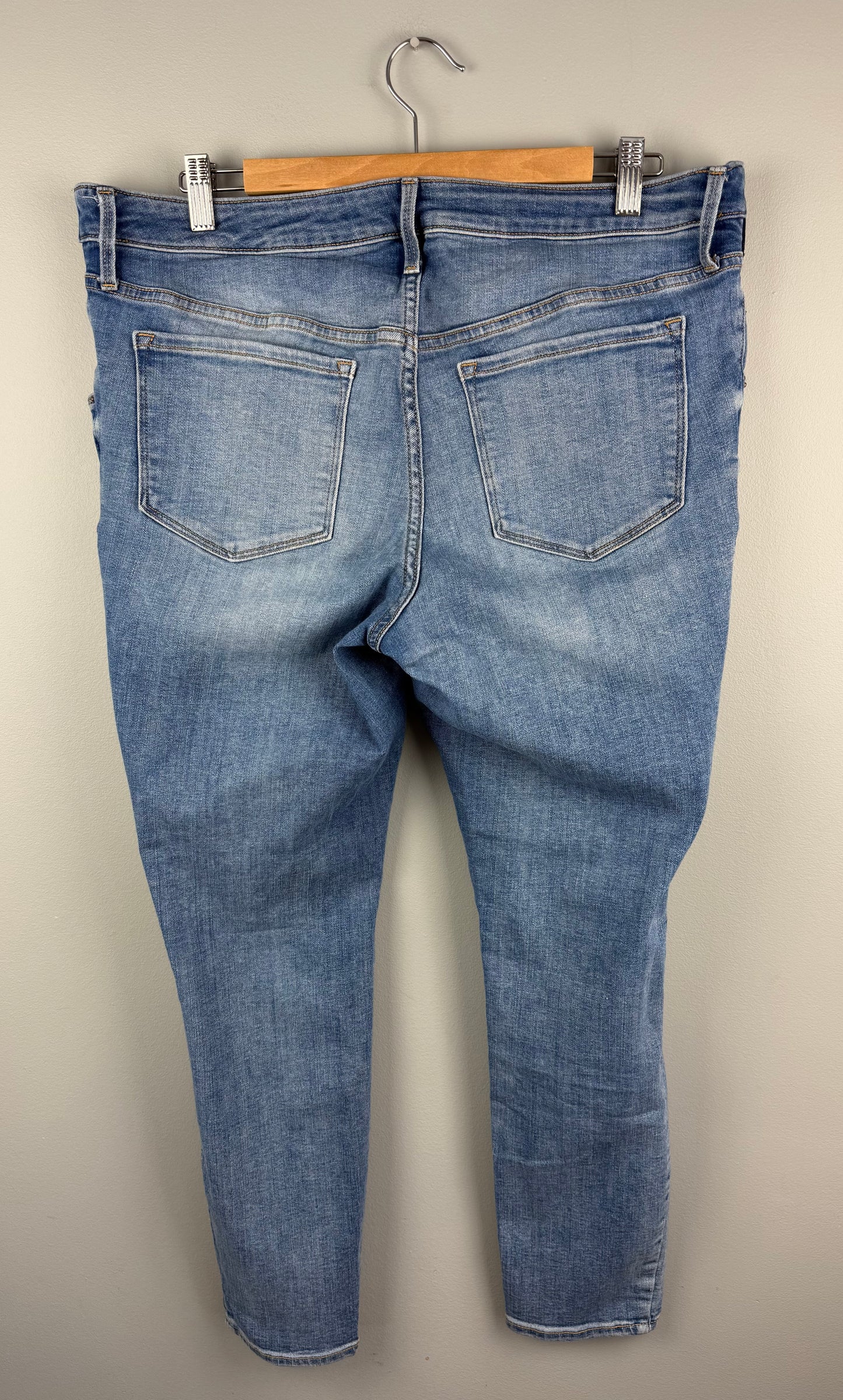Old Navy Maternity 14 Rockstar Super Skinny Jean