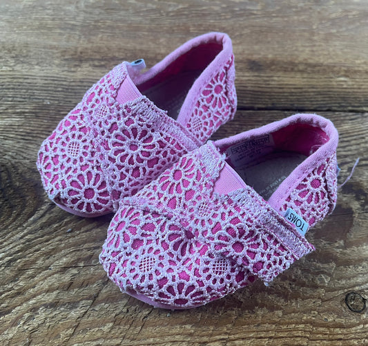 Tom’s 4T Lace Slip on Shoe