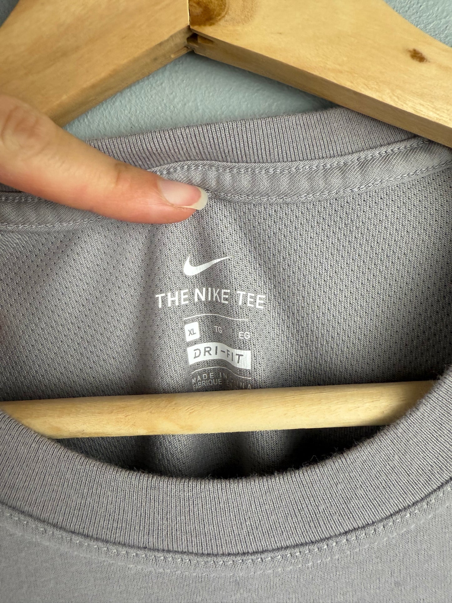 Nike Women’s XL Running Tee