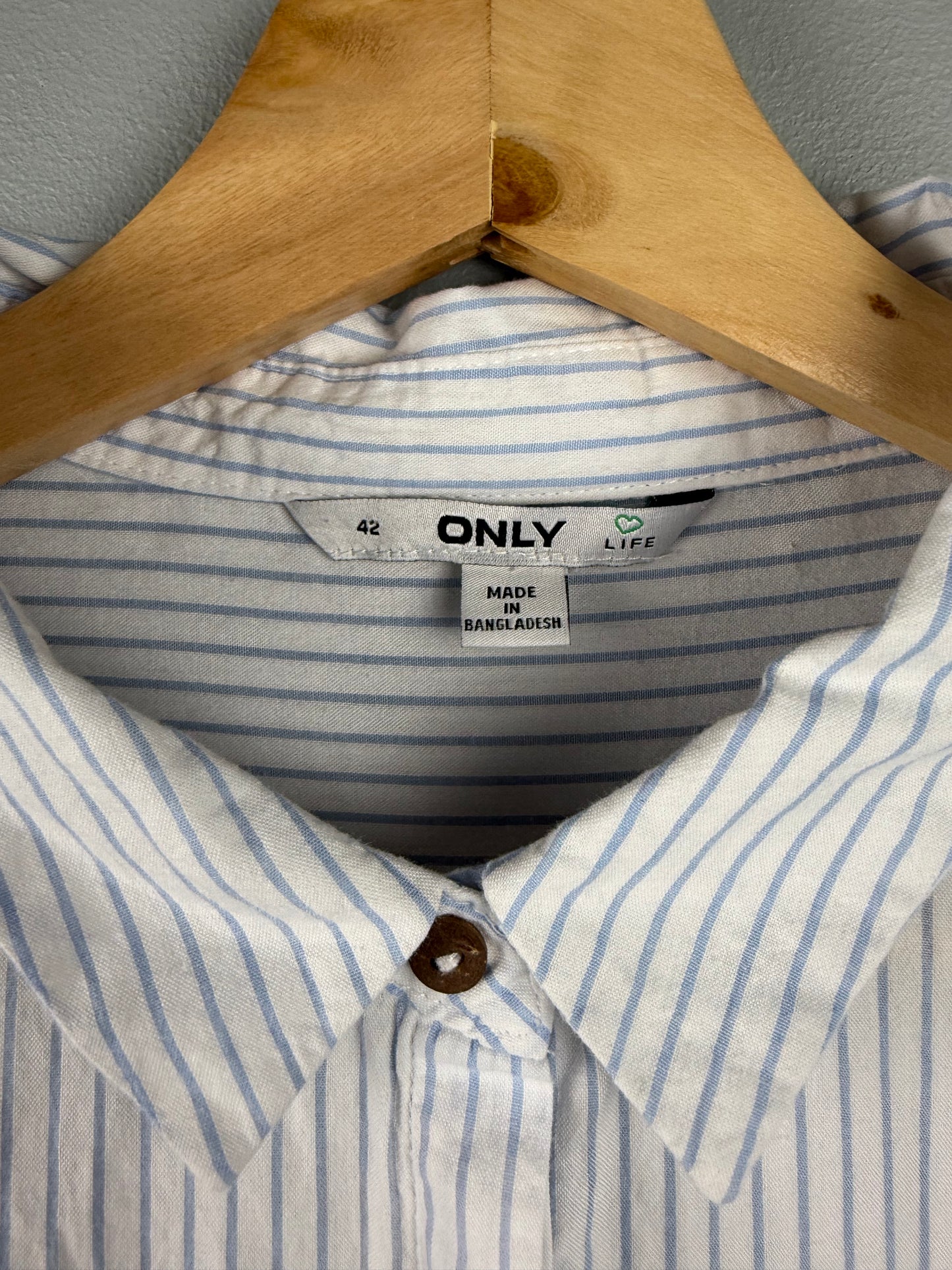 ONLY Women’s 42 Striped Dress Shirt