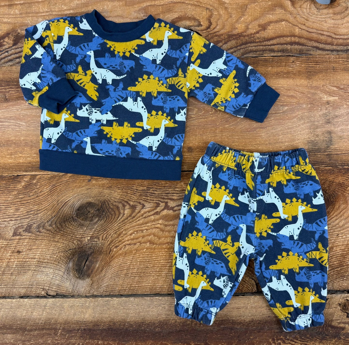 Joe Fresh 0-3M Dino Outfit