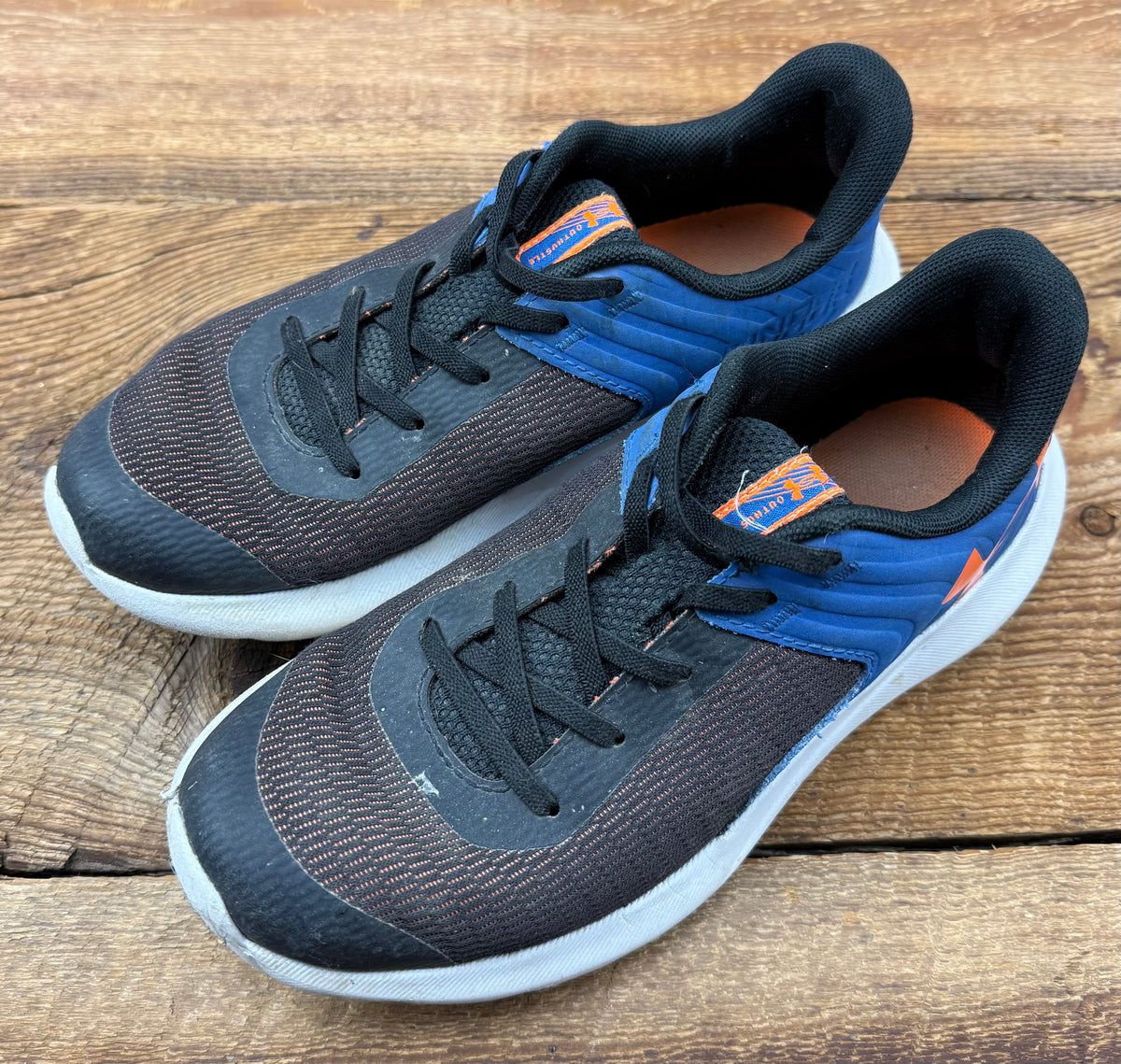 Under Armour 3Y Running Shoe