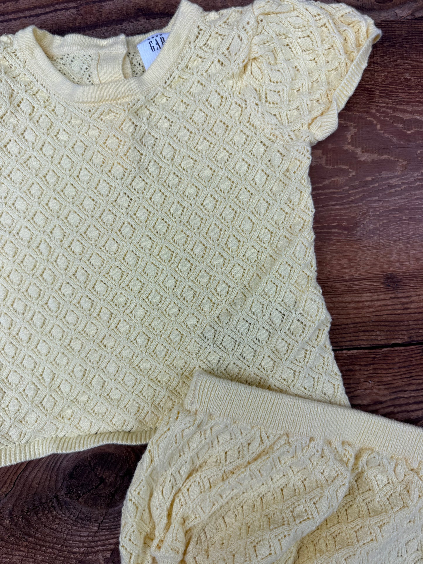 Gap 3-6M Knit Outfit