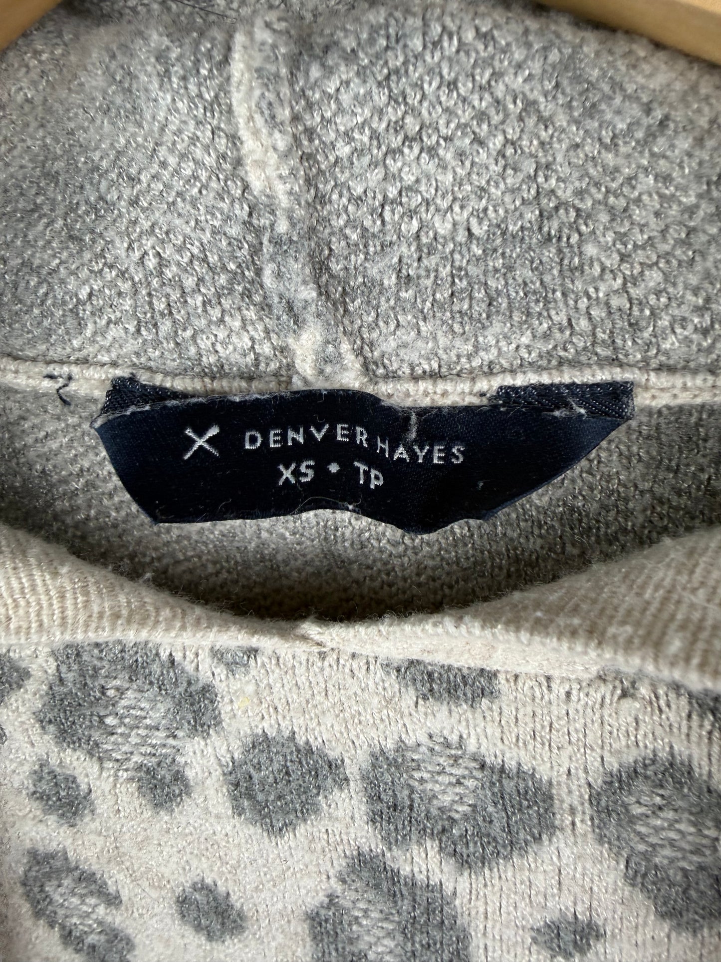 Denver Hayes Women’s XS Animal Print Hoodie