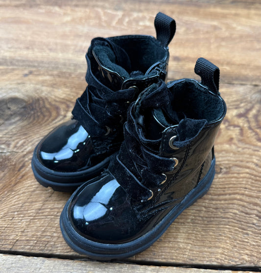 Zara 4-5T Boot